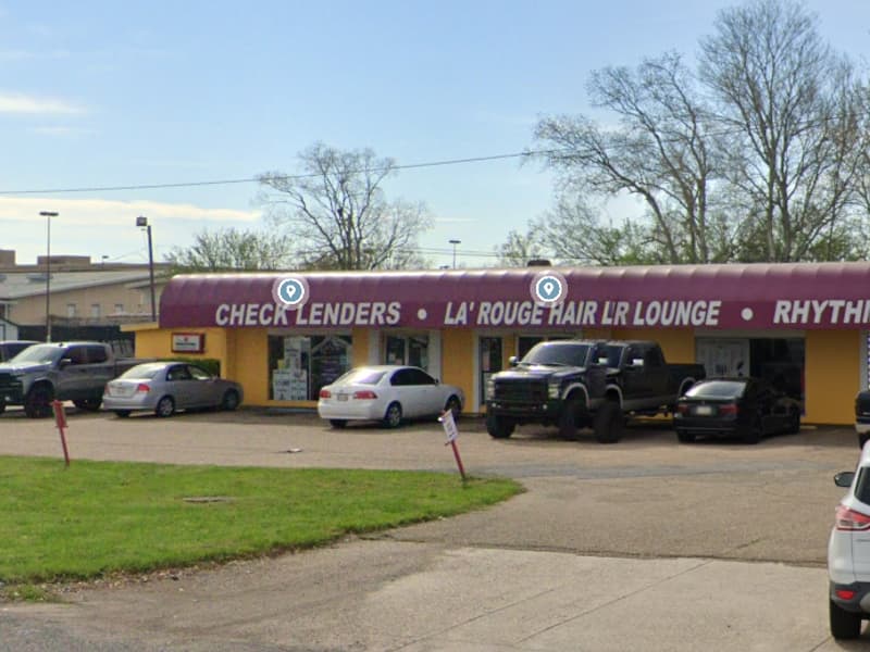 ±4,000 SF Salon Space in Amazon Corridor
