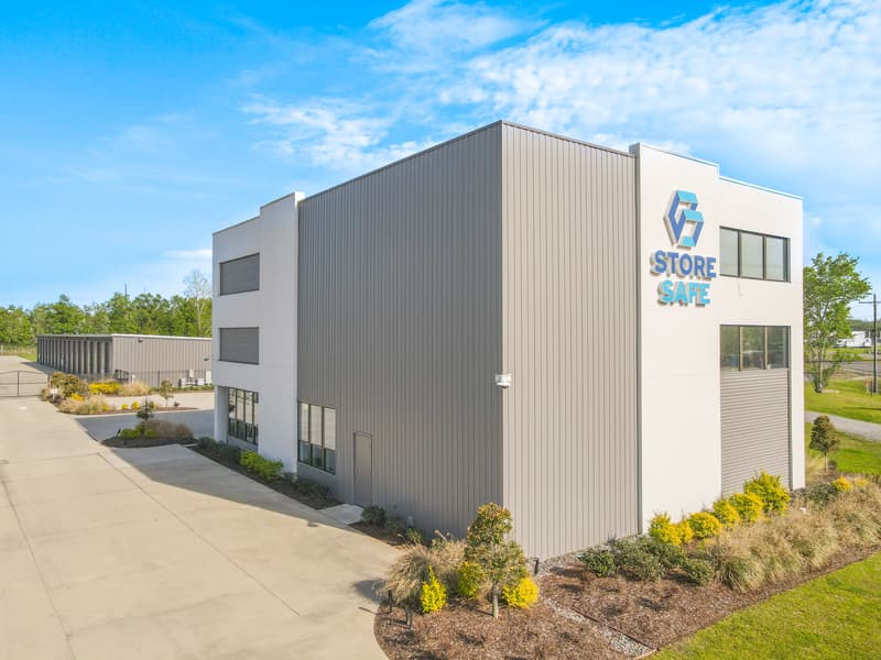 Class A Office Suite located on Airline Hwy Corner