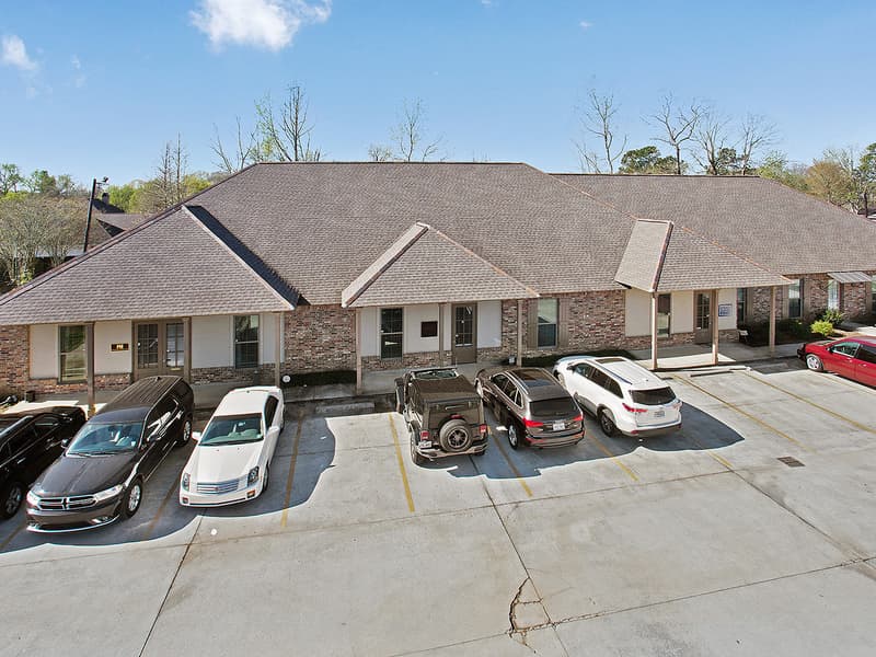 Class A Office Suite off Siegen w/ Signage