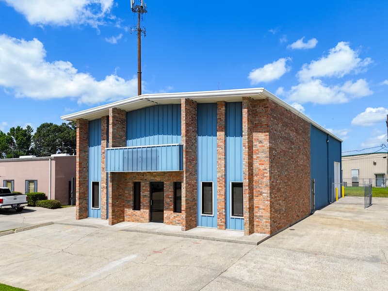 Office / Warehouse Near Industriplex & I-10