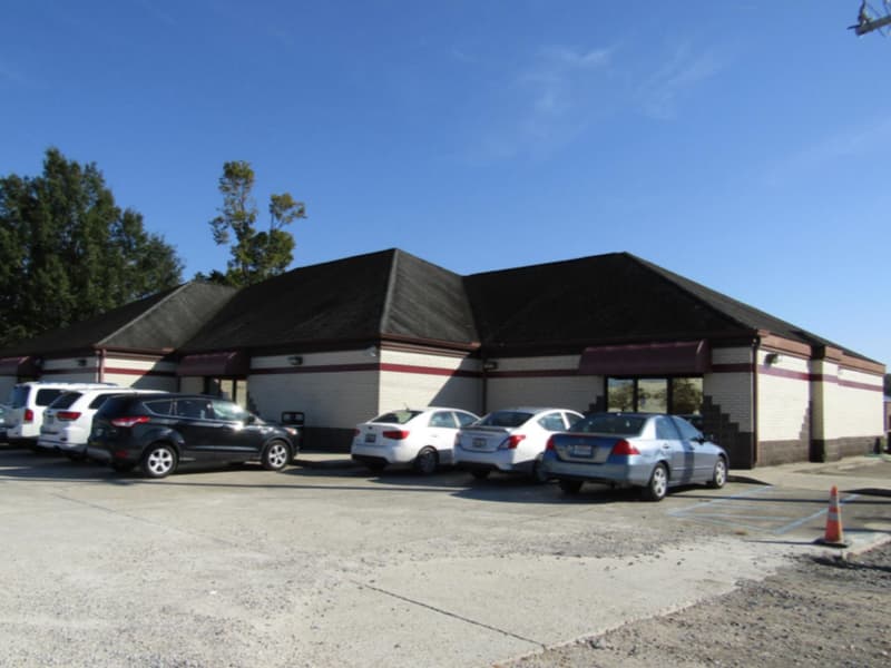 Office sublease near Airline at Burnside - Ideal for Medical