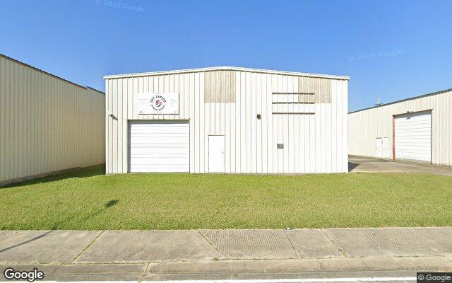 Street view of 3827 Spencer St, 3,895 SF warehouse in Harvey, LA