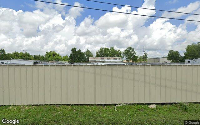 Street view of 2237, 2249 Arlington Ave, 6,400 SF industrial/warehouse building in Harvey, LA