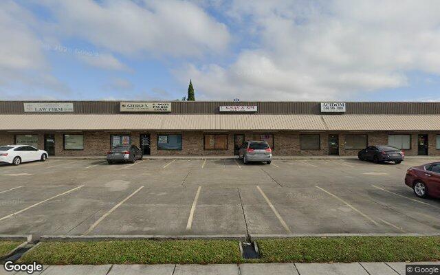 Street view of 931 Westwood Dr, 9,253 SF strip center in Marrero, LA