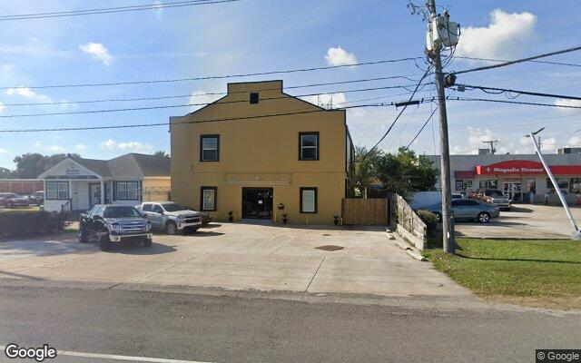 Street view of 2802 Belle Chasse Hwy, 6,800 SF freestanding retail building in Gretna, LA