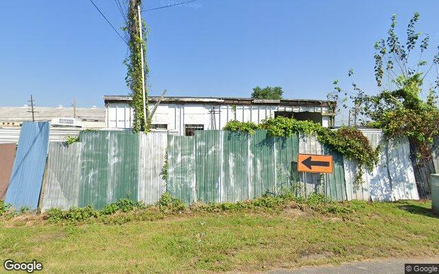 Street view of 6715 4th St, 1,325 SF industrial/warehouse building in Marrero, LA
