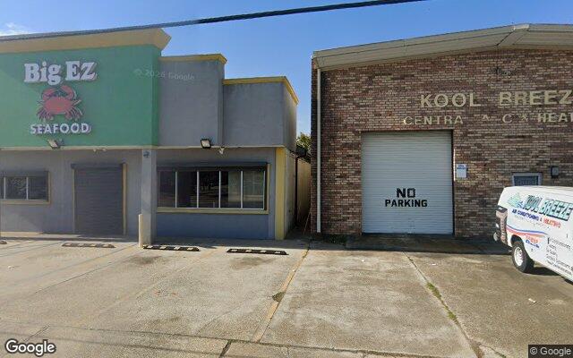 Street view of 1630, 1632 Lafayette St, 3,316 SF retail building in Gretna, LA