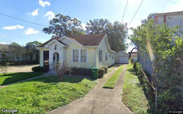 Street view of 724 11th St, 1,694 SF office building in Gretna, LA