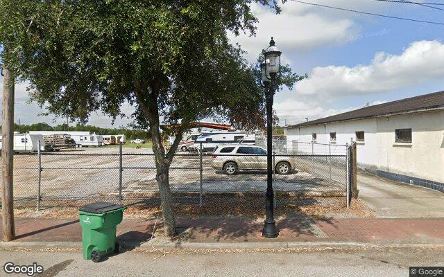 Street view of 422 Sala Ave, 4,563 SF retail building in Westwego, LA
