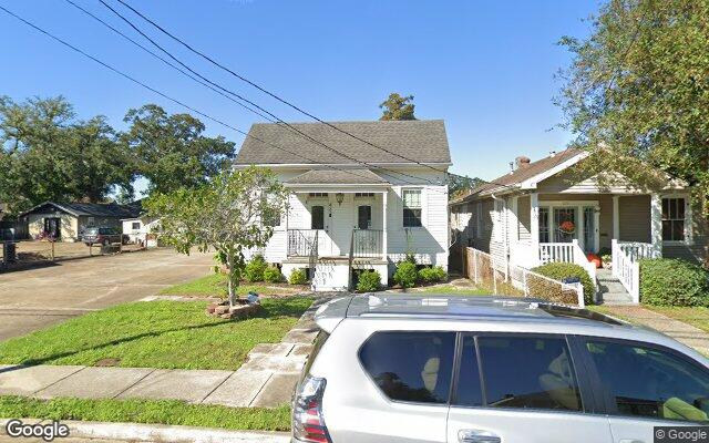 Street view of 423 10th St, 1,565 SF office building in Gretna, LA