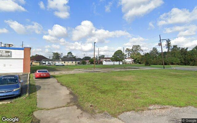 Street view of 71 Westbank Expy, 1 acre of land in Gretna, LA
