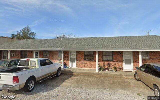 Street view of 2029 Whitney Ave, Apartment Complex in Gretna, LA