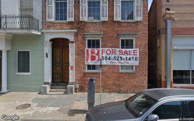 Street view of 714, 716 Carondelet St; 730, 732 Girod St, 6,519 SF mixed-use building in New Orleans, LA