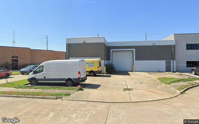 Street view of 18 Commerce Ct, 5,000 SF light manufacturing building in New Orleans, LA