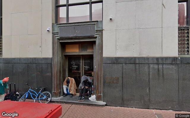 Street view of 200 Carondelet St, 190,000 SF apartment complex in New Orleans, LA