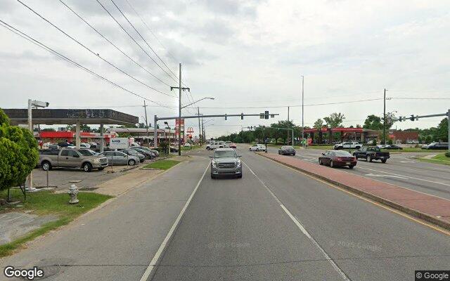 Street view of 2010 Airline Hwy, 0.76 acres of land in Kenner, LA