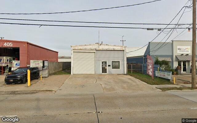 Street view of 401 David Dr, 2,478 SF industrial/warehouse building in Metairie, LA