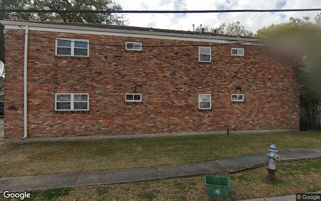 Street view of 130 Labarre Dr, 6,000 SF apartment complex in Metairie, LA