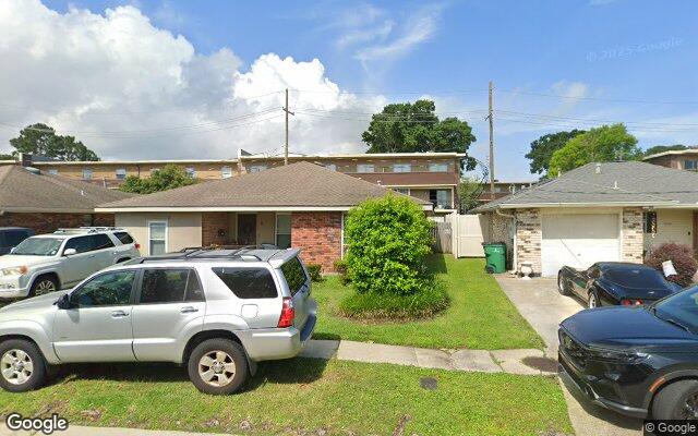 Street view of 3900 S I 10 Service Rd W, Multifamily Property in Metairie, LA