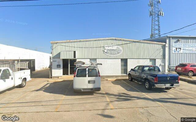 Street view of 4437 Hearst St, 8,609 SF industrial/warehouse building in Metairie, LA