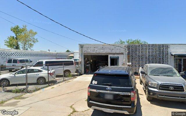 Street view of 3012 Lime St, 1,370 SF industrial/warehouse building in Metairie, LA