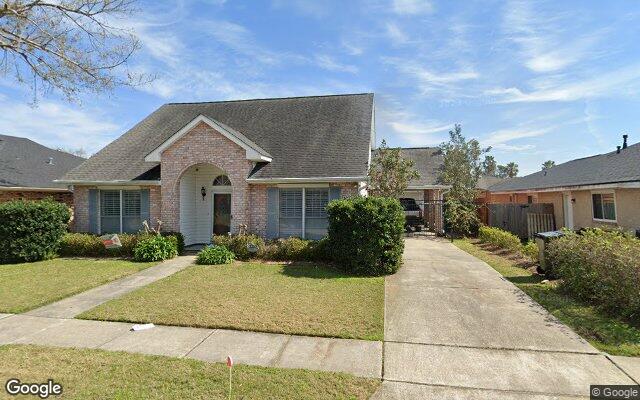 Street view of 909 W Esplanade Ave (Units B-1-5, B-1-6), 1,600 SF office building in Kenner, LA