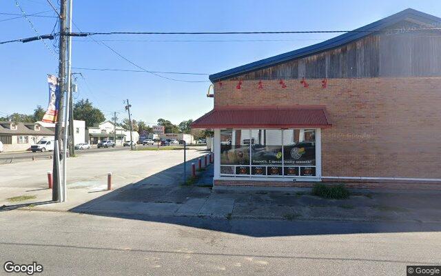 Street view of 402 Marchand Dr, 6,235 SF retail building in Donaldsonville, LA