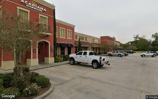 Street view of 327 Iberia St, 18,589 SF retail building in Youngsville, LA