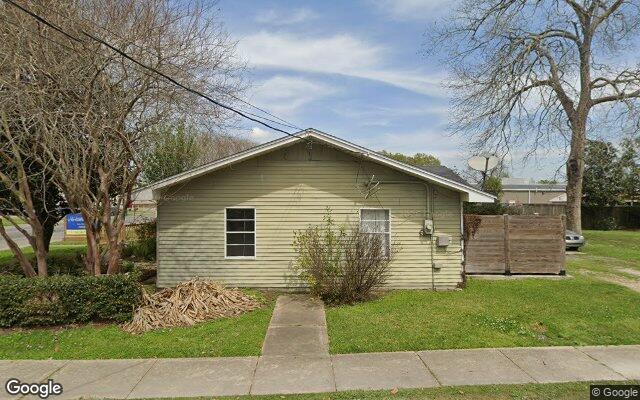 Street view of 500 Lafayette St, 1,860 SF office building in Youngsville, LA