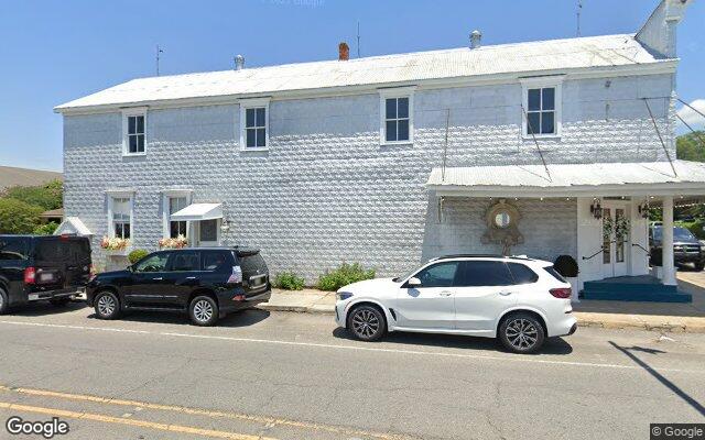 Street view of 100 W Main St, 4,414 SF retail building in Broussard, LA