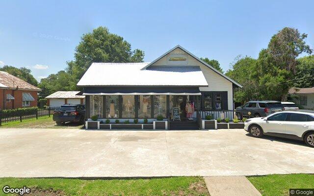 Street view of 417 W Main St, 1,880 SF freestanding retail building in Broussard, LA