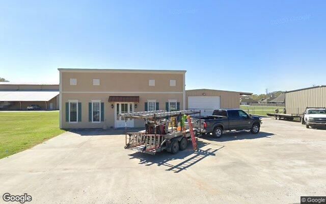 Street view of 102 Jared Dr, 6,200 SF industrial/warehouse building in Broussard, LA