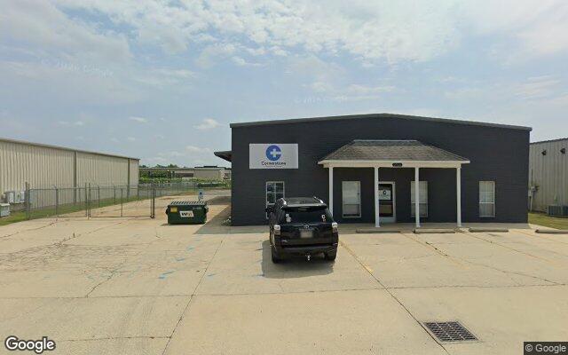 Street view of 2940 S Ruby St, 5,000 SF industrial/warehouse building in Gonzales, LA