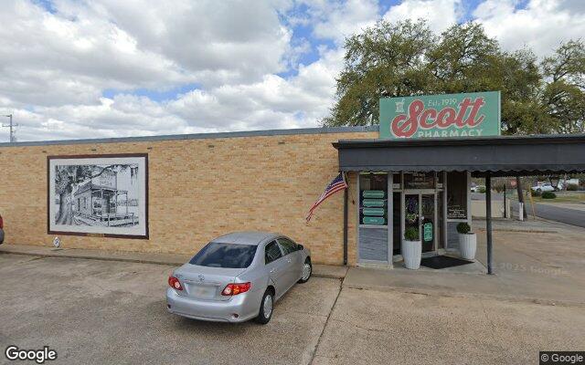 Street view of 1000 Saint Mary St, 2,577 SF drug store in Scott, LA