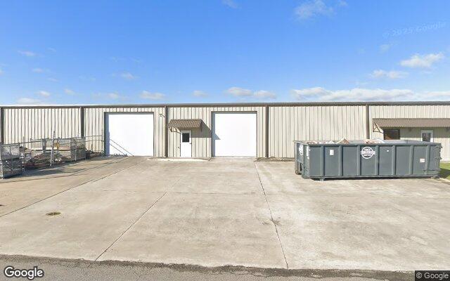 Street view of 301 Machine Loop, 6,500 SF industrial/warehouse building in Scott, LA