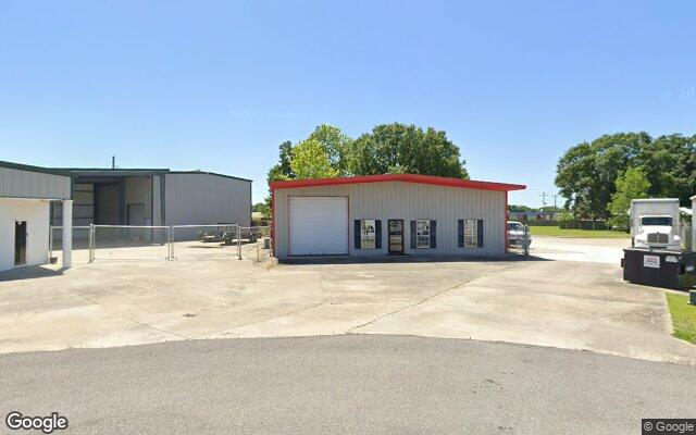 Street view of 208 Jacobs Run, 4,000 SF warehouse in Scott, LA