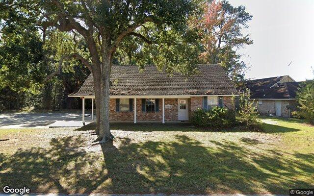 Street view of 21 Herwig Bluff Rd, 3,668 SF office building in Slidell, LA