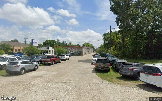 Street view of 17014 Airline Hwy, 16,453 SF retail building in Prairieville, LA