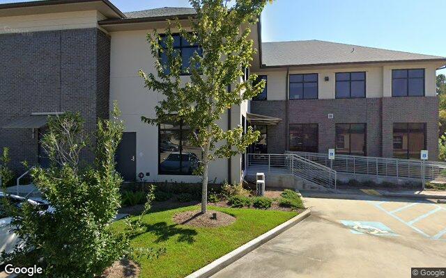 Street view of 1540 West Causeway Approach, 8,088 SF office building in Mandeville, LA