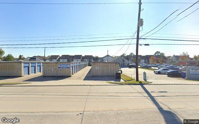 Street view of 12666 Jefferson Hwy, 11,600 SF self-storage facility in Baton Rouge, LA