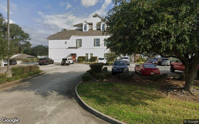 Street view of 10615 Jefferson Hwy, 16,400 SF healthcare building in Baton Rouge, LA