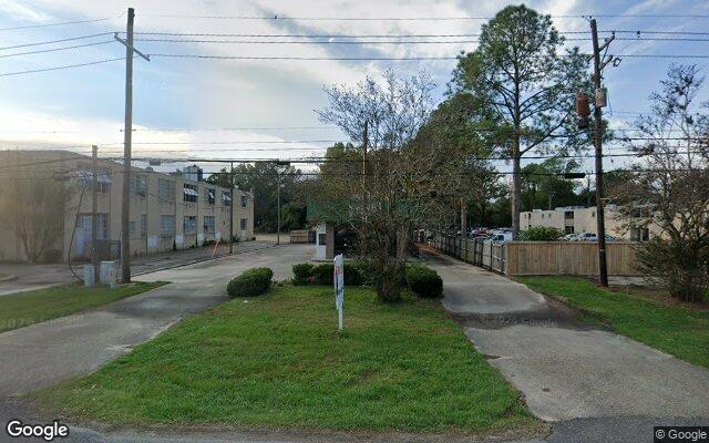 Street view of 5770 Florida Blvd, 1,050 SF retail building in Baton Rouge, LA