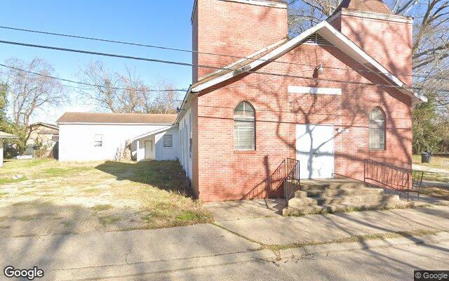 Street view of 1640 N 48th St, 12,000 SF church building in Baton Rouge, LA