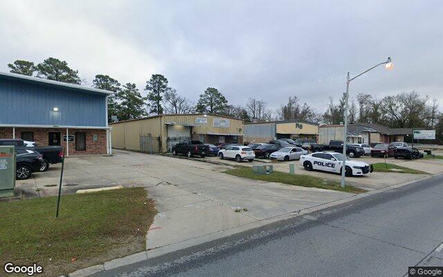Street view of 13521 S Choctaw Dr, 7,000 SF warehouse in Baton Rouge, LA