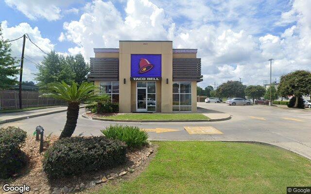 Street view of 2025 W Thomas St, 2,468 SF retail building in Hammond, LA