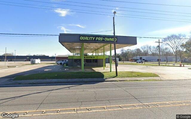 Street view of 2002 Main St, 1,938 SF auto dealership in Baker, LA