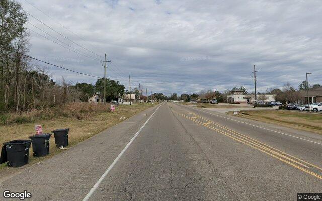 Street view of Old Scenic Hwy, 200.59 acres of land in Baker, LA