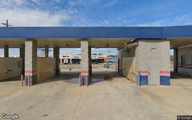 Street view of 5912 Main St, 3,380 SF freestanding retail building in Zachary, LA