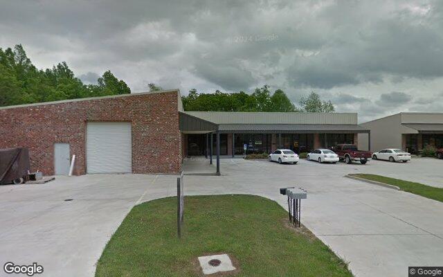 Street view of 5500 Fire Station Rd, 8,097 SF retail building in Zachary, LA